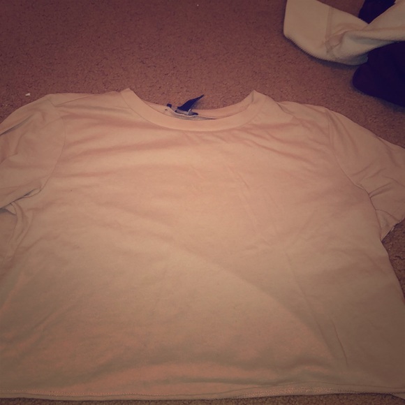 A tan crop top - Picture 1 of 2